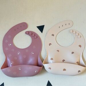 2x Silicone Baby Bibs Mushie Beige Rainbows & Pink Hibiscus Flowers